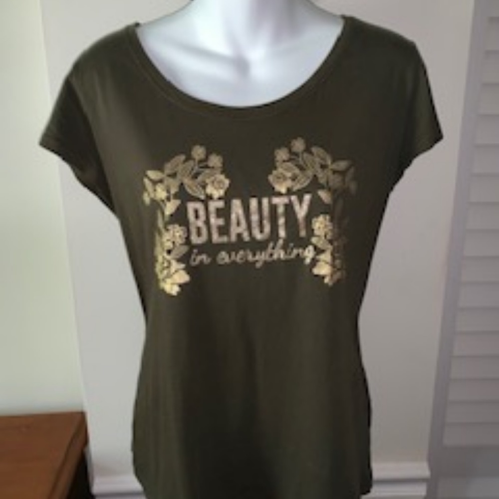 'Beauty in Everything' Graphic Logo T-shirt